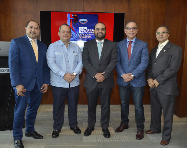 Wilton Cabrera, Alcedo Fernández, Miguel Sánchez Caba, Robert Mejía y Bernabé Polanco