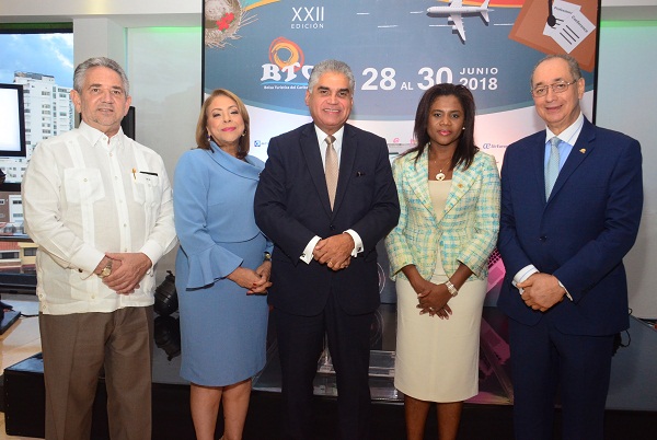 Roberto Henríquez, Luisa María de Aquino, Fausto Fernández, Mioufen Celestín y Luis Felipe Aquino. 