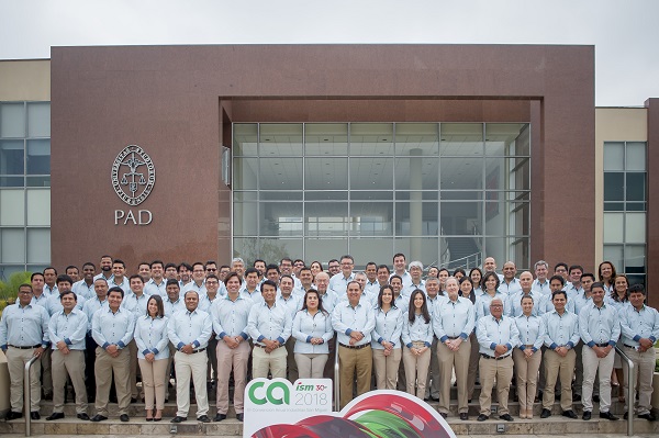 Participantes en la convención