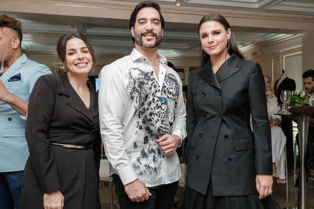 Franchesca Izquierdo, Lowensky Natera y Ana Sofia Cordero.