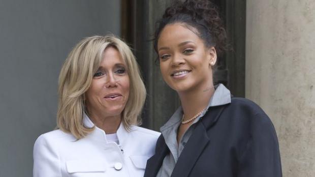 El matrimonio Macron recibe en el Elíseo a Rihanna por su labor humanitaria