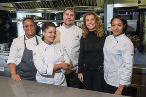 Egresadas Escuela Serran&#237;a participar&#225;n proyecto Gastronom&#237;a Solidaria de Club Allard de Madrid