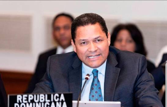 Gedeón Santos en una foto de archivo mientras representaba a República Dominicana en la OEA.