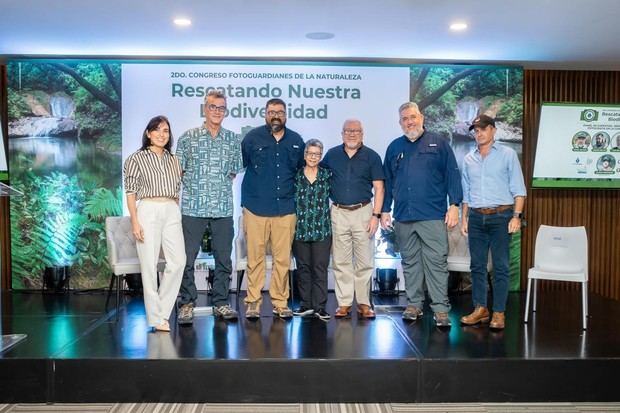 Gibel Orsini, Ricardo Briones, Marvin del Cid, Mayra Johnson, Leo Salazar, Pedro Genaro y Eladio Fernández.