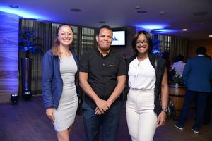 Grette Puertas, Moises Mora, Lorena Ventura.