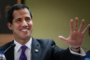 Guaidó anuncia la creación de un "Centro de Gobierno" con Leopoldo López a cargo
 