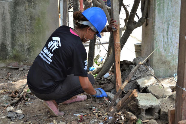 Más de 8,000 personas han sido capacitadas por Hábitat Dominicana en mitigación de riesgos y promoción de construcciones resilientes.