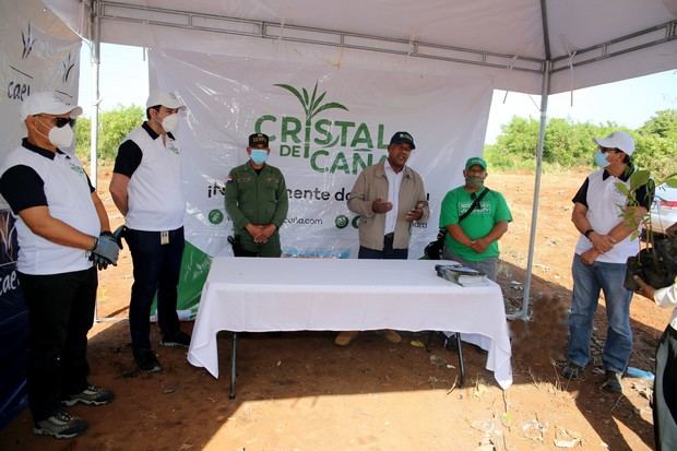 Héctor León, Benigno Trueba, Ramón Pérez Cueva, Juan Bautista Peguero, Víctor Suffront y Alberto Potes