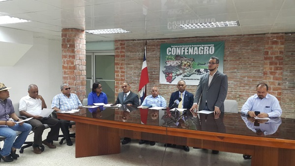 Hecmilio Galvan,  de Confenagro cuando anunciaba cooperativizacion del sector agopecuario.