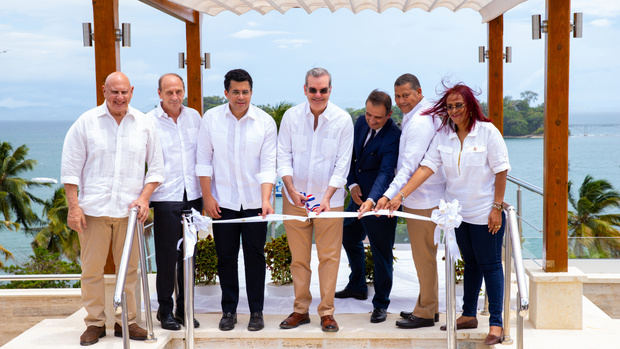Presidente Abinader inaugura primera fase del Hotel Hacienda Samaná Bay