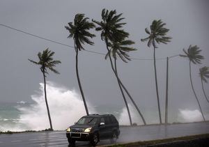 Dorian se fortalece mientras amenaza como huracán a Puerto Rico y República Dominicana