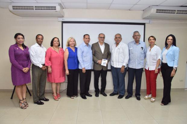 Cámara de Comercio de Puerto Plata realiza conferencia sobre reestructuración de Empresas” 