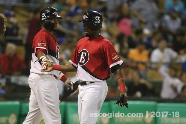 Leones logran primera victoria en semifinal del béisbol dominicano 