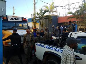 Migración continúa deportación de extranjeros en situación irregular en RD