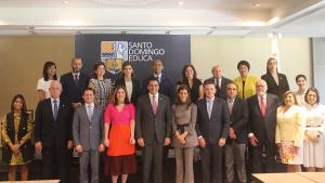 Alcalde David Collado lanza programa de becas universitarias “Santo Domingo Educa”