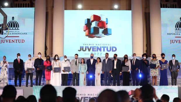Presidente Abinader preside Premio Nacional de la Juventud 2022, dedicado al emprendimiento e innovación