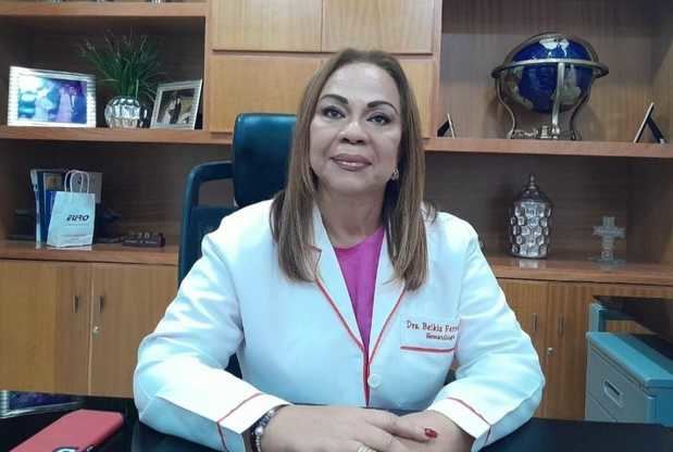 Belkis Fernández,  doctora del Servicio de Hematología del Hospital Doctor Francisco Moscoso Puello.