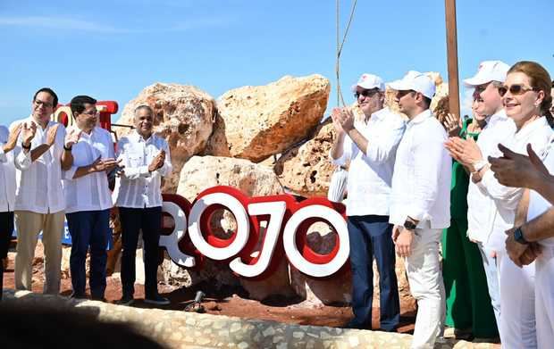 Presidente Abinader hace historia: cumple su promesa a Pedernales y al sur con la inauguración de puerto turístico.