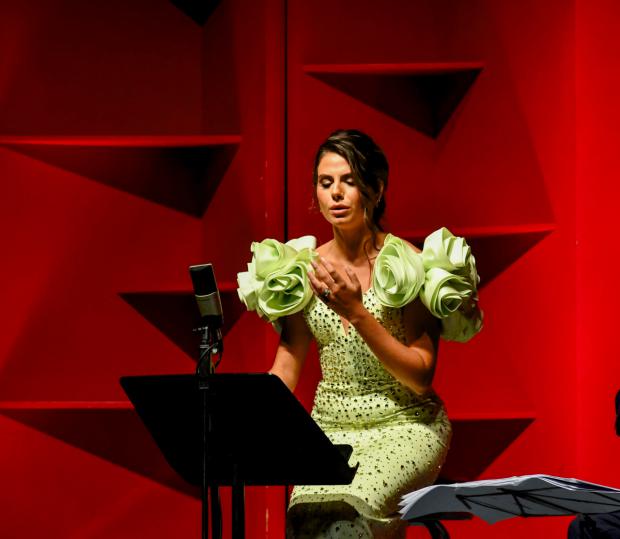 La soprano Serena Sáenz y el guitarrista Pablo Sainz-Villegas deslumbraron con el recital “Romance español”