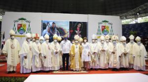 Presidente Abinader asiste a la ordenación del nuevo obispo de San Francisco de Macorís 