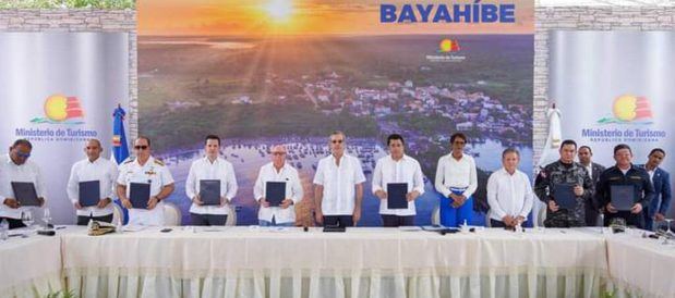 Anuncian 500 nuevas habitaciones e inician Plan de Reordenamiento Territorial en Bayahibe