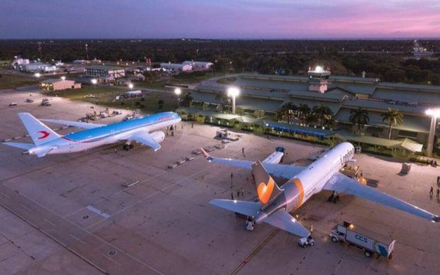 Aeropuertos del Este del país operan normal tras huracán Fiona.