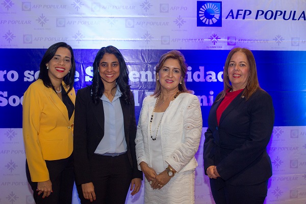 Organizadoras del foro