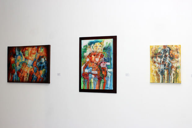 Unas 30 obras integran la exposición pictórica 'Laberintos', la cual estará abierta al público durante un mes.