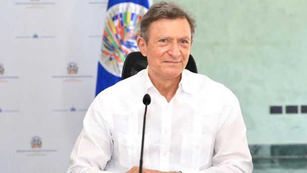 Canciller Roberto Álvarez.