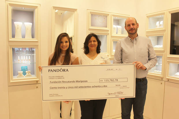 Pandora Store colabora junto a la Fundación Rescatando Mariposas