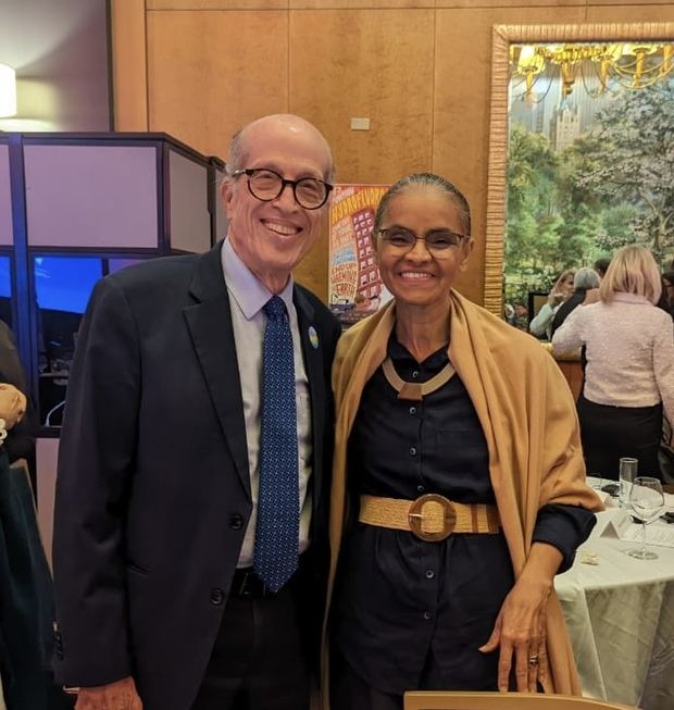 Max Puig junto a la ministra de Medio Ambiente y Cambio Climático de Brasil, Marina Da Silva. 