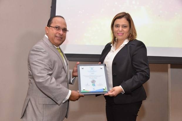 Induveca reconocida con premio a la “Sostenibilidad y Gestión Ambiental”