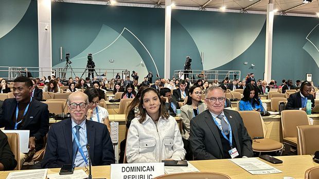 Max Puig, vicepresidente ejecutivo del Consejo Nacional para el Cambio Climático y Mecanismo de Desarrollo Limpio; Ana Emilia Pimentel, viceministra de Cambio Climático y Sostenibilidad del Ministerio de Medio Ambiente.