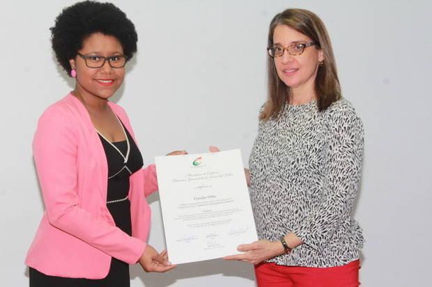 Ministerio de Cultura entrega el Premio Joven Feria del Libro Santo Domingo 2017