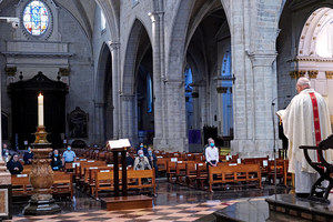 Los templos católicos reabrirán el 3 de junio con el 30 % de su capacidad