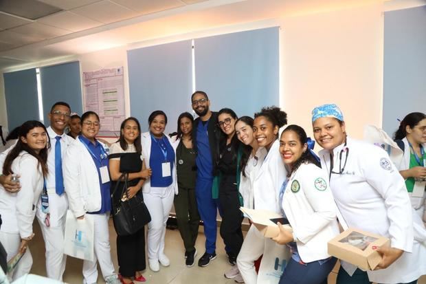 Finaliza con gran éxito primera jornada científica sobre avances en la medicina infantil en hospital Robert Reid.