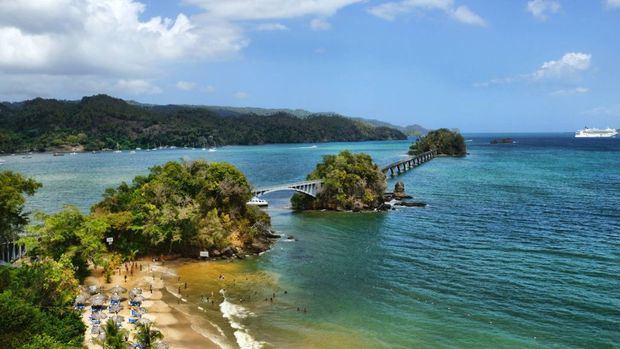 Vista de la Bahía de Samaná.