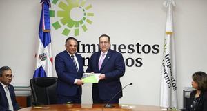 DGII presenta Carta Compromiso: asegura tiene compromiso con transparencia