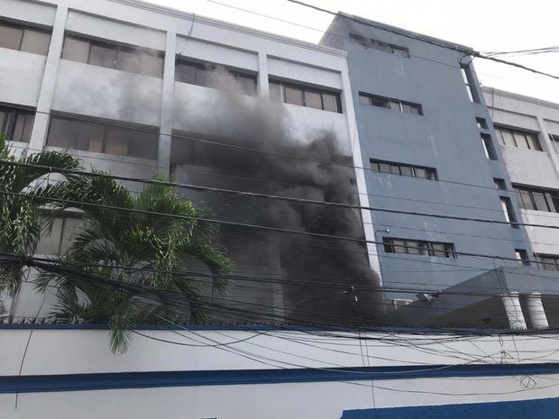 Incendio en el Ministerio de Salud Pública.