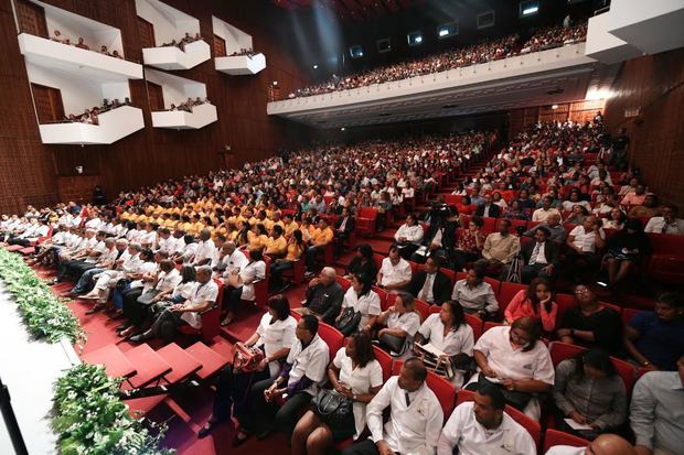 Público asistente a la conferencia.