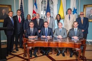 RD firma acuerdo con EE.UU. y países miembros de la ADD para atraer nuevas inversiones