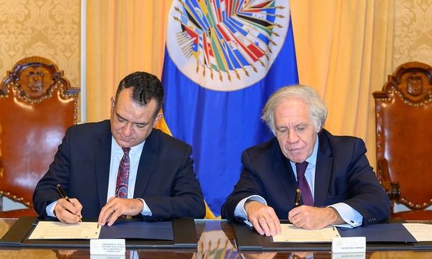 OEA y JCE firman acuerdo para la observación electoral.