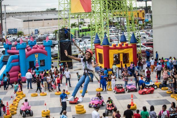 Múltiples atracciones para disfrutar en familia .