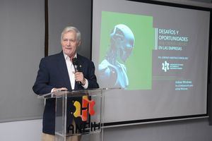 Empresarios Herrera abogan por marco normativo reglamenten Inteligencia Artificial en ámbito laboral