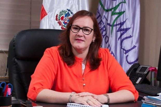 La ministra de la Mujer, Janet Camilo.
