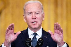 Biden pide al Congreso 30.000 millones de dólares más para atajar la pandemia