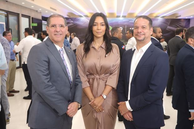 Jose Javier Decamps, Rosa Aybar y Hugo Sosa.
