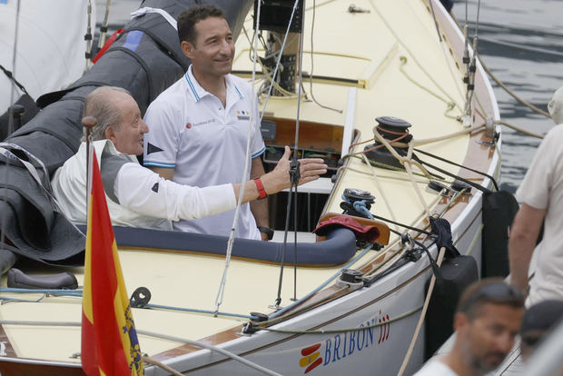Juan Carlos I a bordo del 'Bribón' el pasado verano.