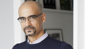 Junot D&#237;az acapara atenci&#243;n durante entrevista en la Feria Regional del Libro Bahoruco 2020