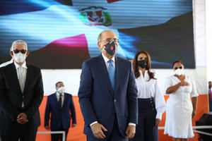 Danilo Medina entrega Terminal Interregional Autobuses Santo Domingo Este